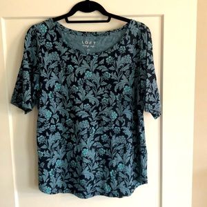 Women’s Top, size L, short sleeves